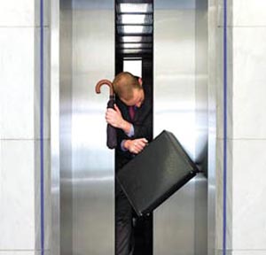 آسانسورها و مشکل‌ها