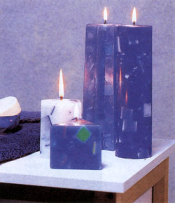 شمع‌های قالبی با تکه‌های رنگی موم