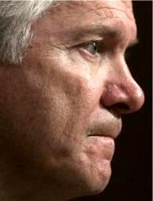 ۱۸ دسامبر ۲۰۰۶ ـ آغاز کار رابرت گیتس در سمت وزیر دفاع تازه آمریکا و ...
