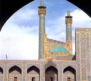 گستره ای از معماری اصیل اسلامی در پوششی از لعاب فیروزه ای فام