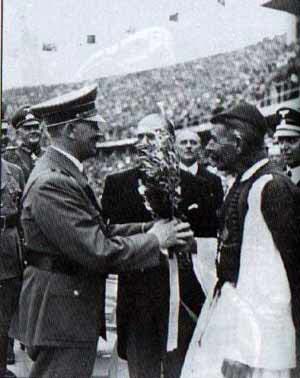 بازی های المپیک سال ۱۹۳۶ در برلن (در این روز ۱ اوت)