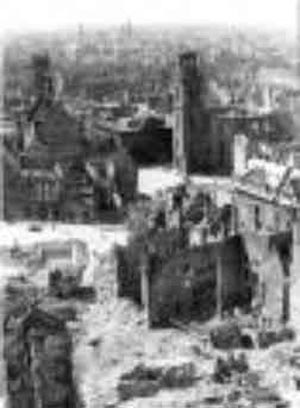 ۲۴ ژوئیه سال ۱۹۴۲ ـ انگلیسی ها فرانکفورت آلمان را ویران کردند