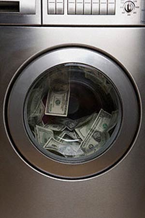 چطور اسکناس‌ در ماشین لباسشویی سالم می ماند؟