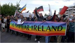 ۲۷  ژوئن ۲۰۰۴ ـ اعتراض ایرلندی ها به دیدار رئیس جمهوری آمریکا از آن کشور و مسئله عراق