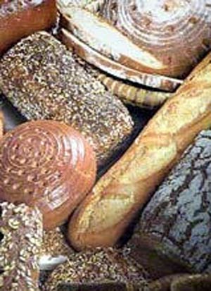 بررسی تاثیر آموزش بهداشت در کاهش میزان استفاده از جوش شیرین در نانوایی‌های شهرستان خمینی شهر  درسالهای ۸۱ تا ۸۴