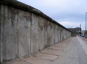 «دیوار برلن» های جدید را در هم فرو ریزیم!