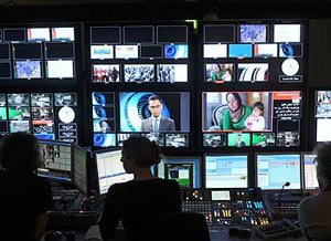 تلویزیون بی بی سی فارسی،فرصت ها و تهدیدها