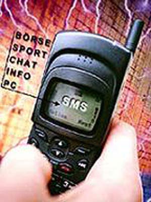 تشریح سرویس SMS و WAP در شبکه‌ی تلفن همراه با استاندارد GSM
