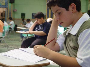 نقش دانش آموزان در کاهش اضطراب امتحان