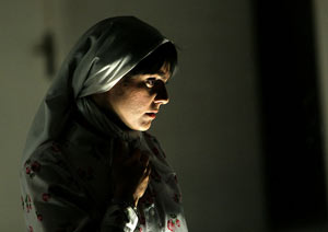نگاهی روانشناسانه به نمایش کوکوی کبوتران حرم نوشته و کارگردانی علیرضا نادری