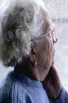 بررسی و مقایسه کنش پریشی در سالمندان مبتلا به دمانس نوع آلزایمر و سالمندان سالم