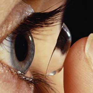 لنزهای مصنوعی در چشم پزشکی