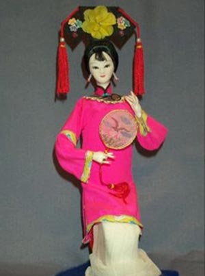 آشنایی با عروسک ها ( نماد فرهنگ ها و ملل) - قسمت سوم : دختر امپراطور