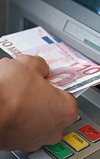 اثر پرداخت‌های الکترونیکی بر تقاضای پول نقد