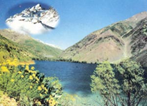 دریاچه گهر، نگین اشترانکوه