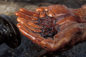 سقوط قیمت نفت و بحث عدالت اجتماعی