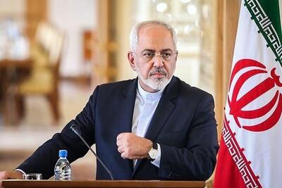 حمله روزنامه اصولگرا به وزیر خارجه روحانی؛ ظریف مصداق آن ضرب‌‌المثل شده که «دیگی که برای من نجوشد، سر سگ بجوشد»!