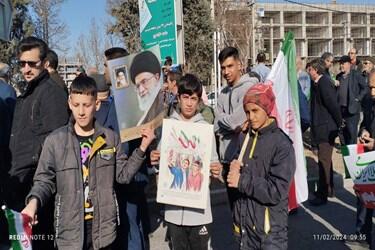 خبرگزاری فارس - روایت 45 سالگی انقلاب از قاب دوربین نوجوان