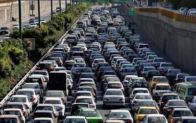پلیس راهور: خودروهای ورودی به تهران در اسفندماه  30 درصد افزایش داشتند (فیلم)