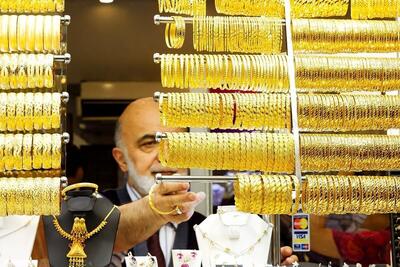 طلا از روند افزایشی انس جهانی بی نصیب ماند | اقتصاد24