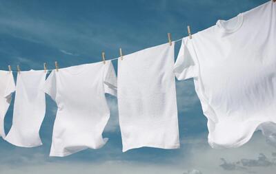 همه چیز درباره‌ی لکه بری و شستن لباس سفید در خانه | شبکه اطلاع‌ رسانی طلا و ارز