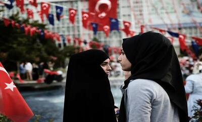 بانکی پور: این هم سند روابط جنسی مردان ترکیه با زنان پُرشمار! / اگر غلط است ،دولت ترکیه تکذیب کند