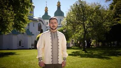 زلنسکی: پرچم اوکراین بر شانه خداوند است!