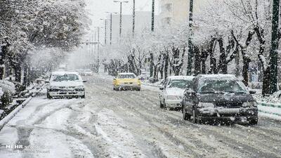 ببینید | بارش برف بهاری در اردبیل