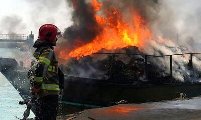 آتش سوزی در یک کارخانه خودروسازی