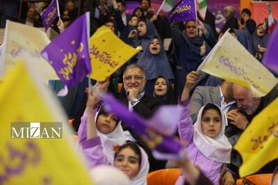 شهردار تهران: شما دختران آینده ایران را می‌سازید