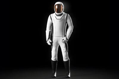 تماشا کنید: رونمایی از لباس فضانوردی جدید اسپیس ایکس برای پیاده‌روی فضایی - زومیت