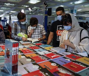 درب‌های نمایشگاه کتاب تهران به روی 17 ناشر قفل شد