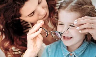 بینایی فرزندم اگر عینک نزند بدتر می شود؟