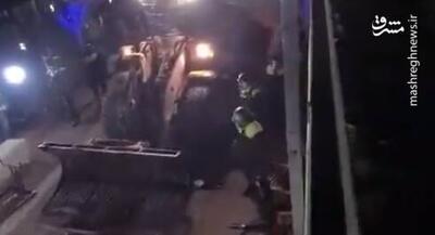 فیلم/پلیس هلند با لودر به تجمع دانشجویان دانشگاه آمستردام حمله کرد!