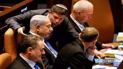 اسرائیل بر سر دوراهی توافق مبادله اسیران یا انحلال کابینه جنگ
