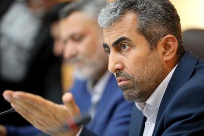 پورابراهیمی: سیاست‌های ارزی با سند تحول دولت رئیسی هم مغایرت‌های جدی دارد