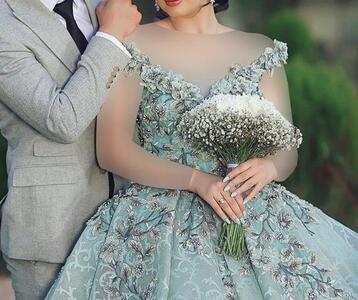 لباس عروس رنگی ۱۴۰۳ با متدهای جدید و جذاب