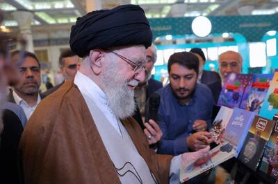 رهبر انقلاب اسلامی از سی‌وپنجمین نمایشگاه کتاب تهران بازدید کردند