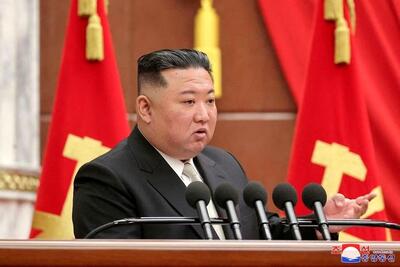 ژست رهبر کره شمالی پشت تک تیرانداز + عکس
