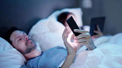 میگنا - چرا نباید قبل از خواب از تلفن همراه استفاده کرد؟
