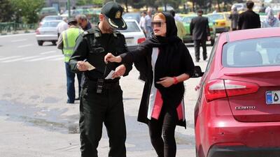 کیهان: چرا در لایحه عفاف و حجاب، دوربین‌های خیابانی به جای قاضی تصمیم می‌گیرند؟
