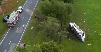 تصادف اتوبوس در آمریکا هشت کشته بر جای گذاشت