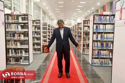 بازگشایی قدیمی‌ترین کتابخانه عمومی شیراز با حضور وزیر ارشاد