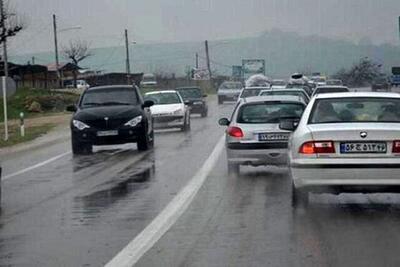 ترافیک نیمه‌سنگین در اطراف تهران/ بارش باران در جاده‌های ۱۰ استان