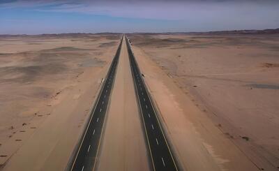 طولانی‌ترین بزرگراه مستقیم جهان در عربستان؛ ۲۶۵ کیلومتر بدون حتی یک پیچ (فیلم)
