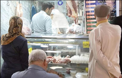 کاهش خرید گوشت در بازار خیلی محسوس است