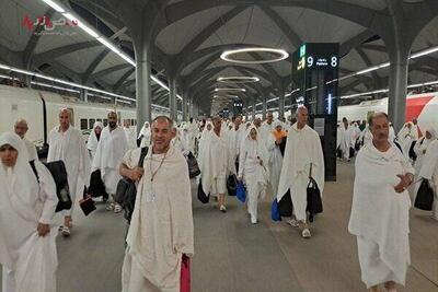 پای زائران ایرانی به مکه رسید