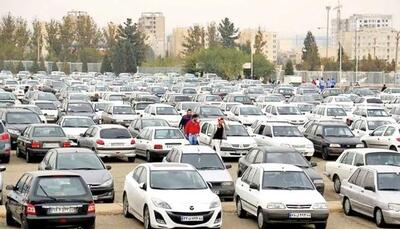 کاهش قیمت انواع خودرو ​/ریزش خارجی‌‌ها تا ۵۰۰ میلیون تومان - عصر اقتصاد