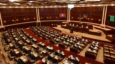 پارلمانی به احترام شهادت ابراهیم رئیسی یک دقیقه سکوت کرد