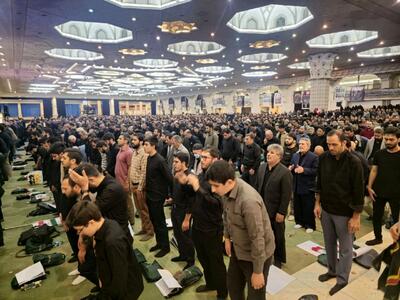 تصاویر/ حضور اقشار مردم در مصلی تهران برای وداع با رییس‌جمهور و یاران